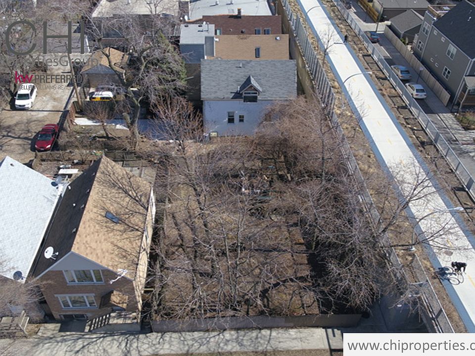 1st image of 3024 W Bloomingdale Ave