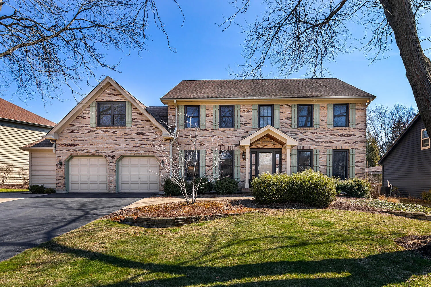 1212 Johnson Dr photo 1
