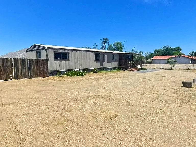 30100 Lakeview Ave — Photo 12