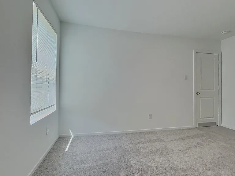 936 Capracotta Dr — Photo 12