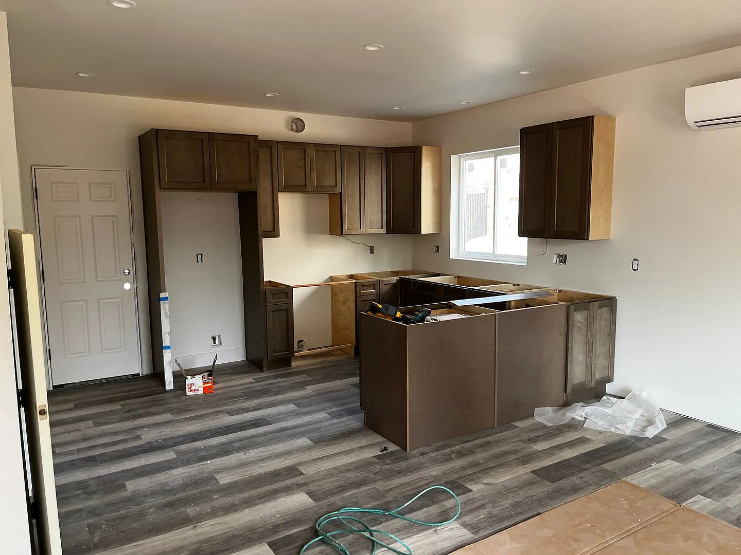Pre-Leasing Brand New Home In Cornwall Neighborhood — Photo 2