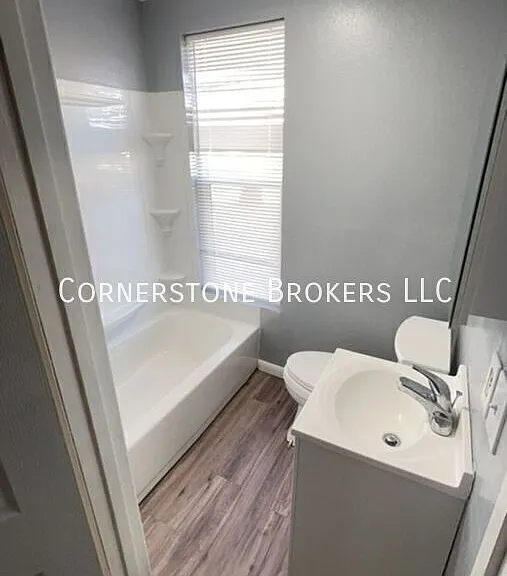 305 Colorado Ave #1 — Photo 8