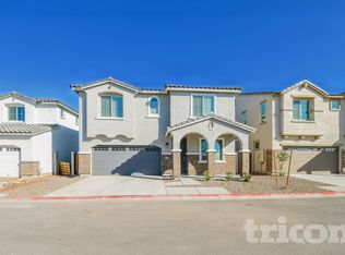 8636 E Posada Ave, Mesa, AZ 85212
