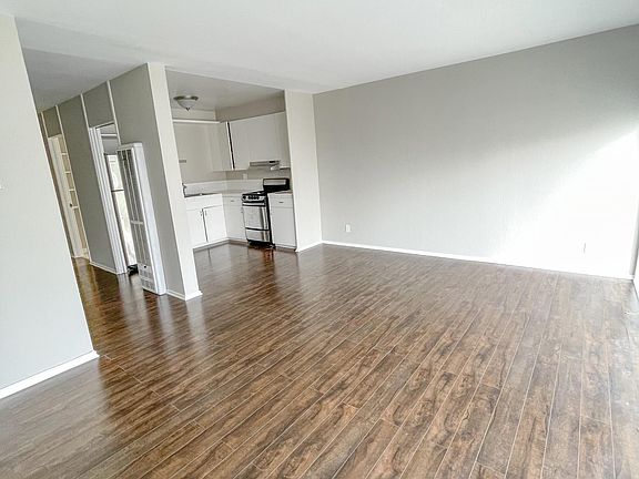 3rd image of 1456 Vallejo St #204