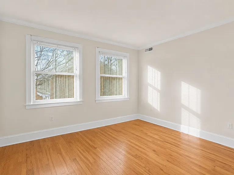 115 River Rd #15 — Photo 16