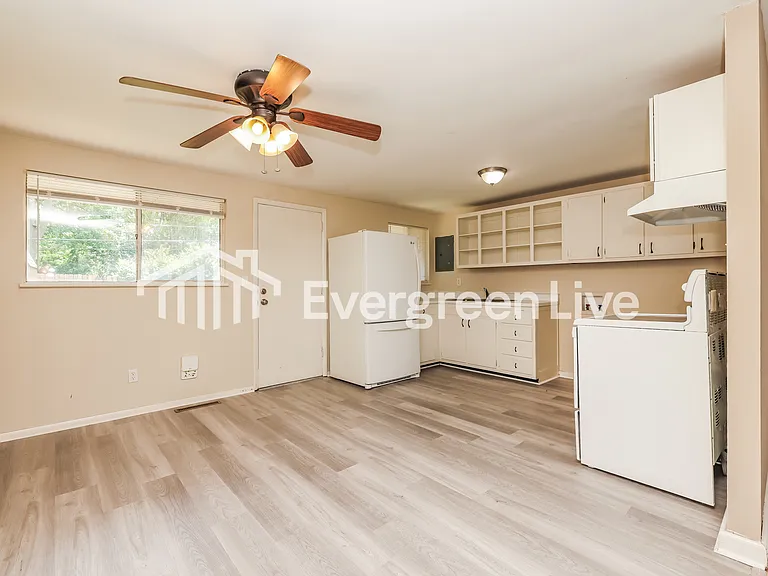 7858 Harshmanville Rd — Photo 6