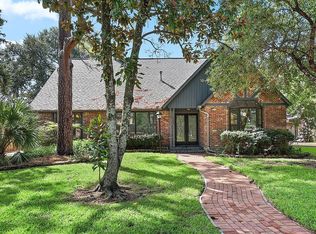 1326 Saxony Ln, Houston, TX 77058