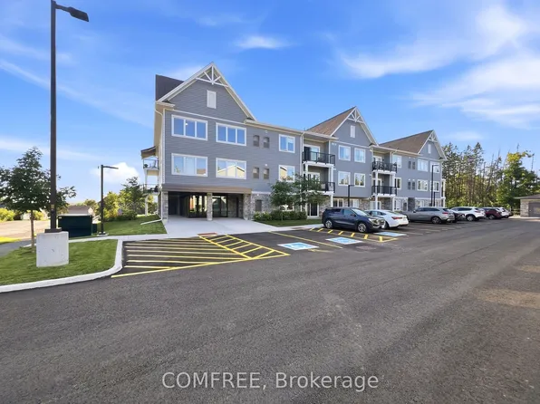 19 Hampton Ln #301, Selwyn, ON K0L 2H0