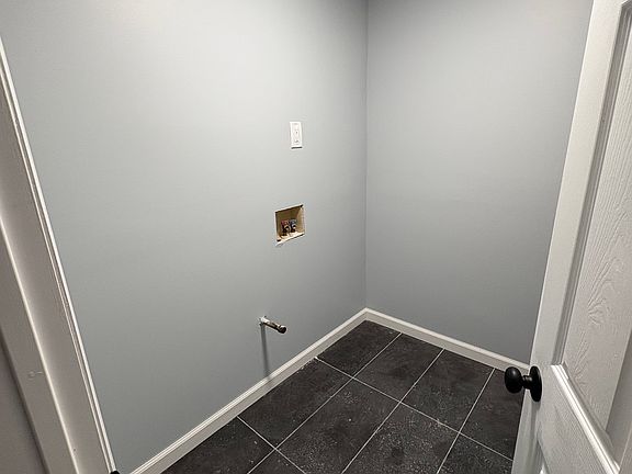 3rd image of 222B Granite Ave #1