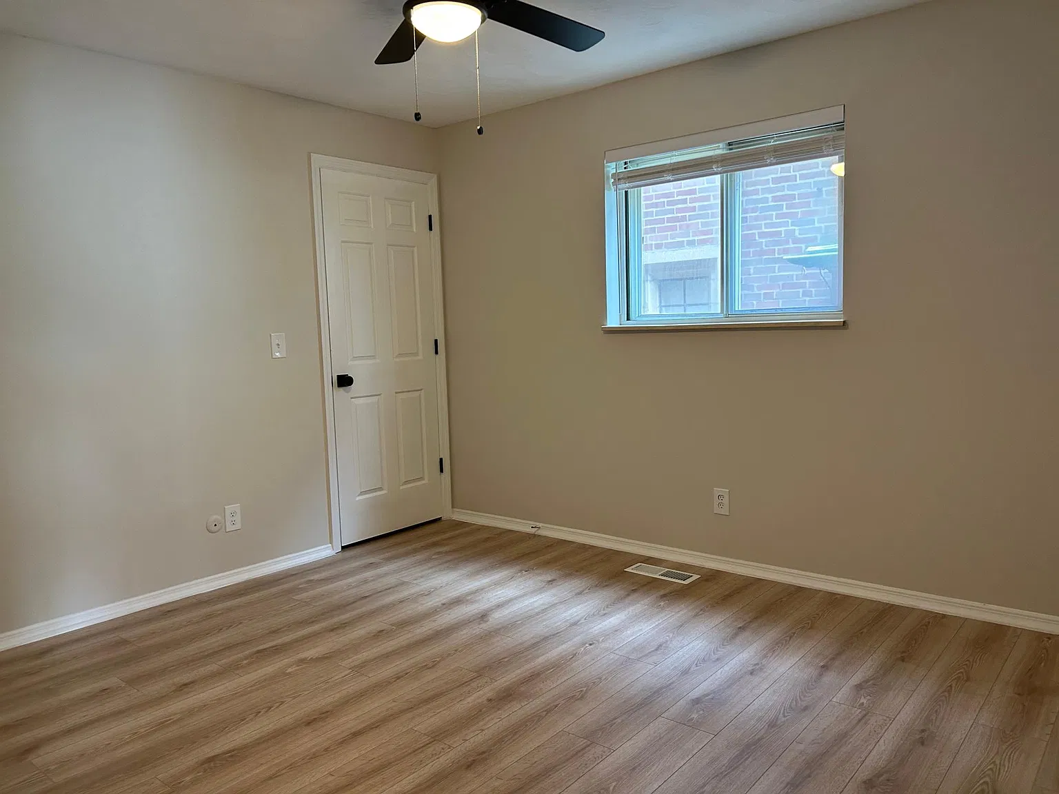 6204 Loran St — Photo 2
