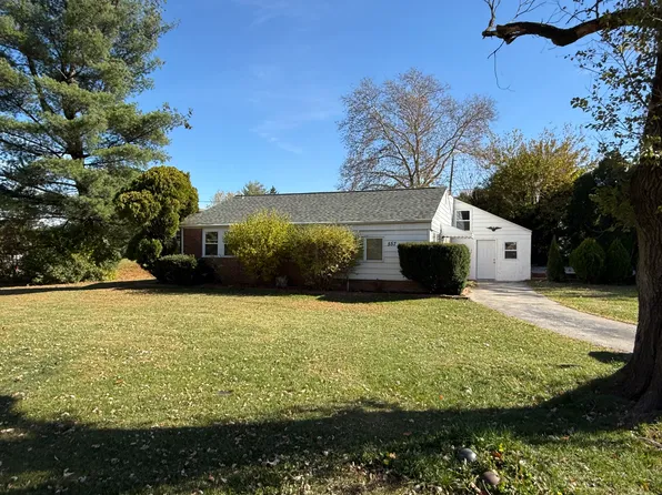 557 Powderhorn Rd, King Of Prussia, PA 19406