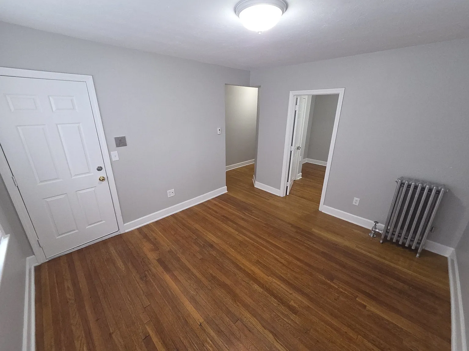 2 bed, 1.0 bath, 900 sqft, $2,500 — Photo 4