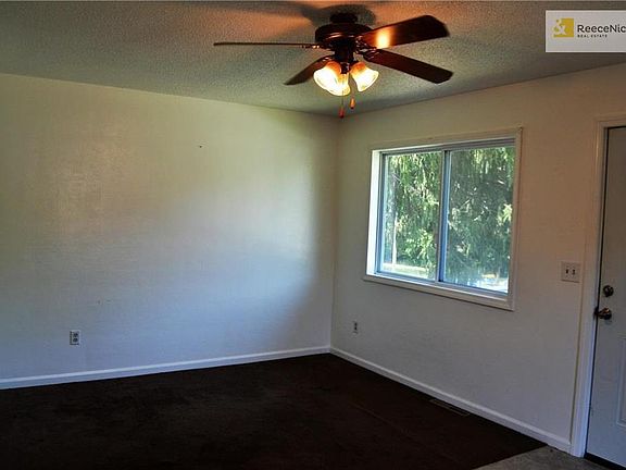 5th image of 10813 Burton St