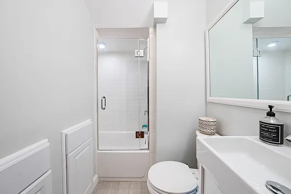 Sold by Bedford Brownstone Realty | media 26