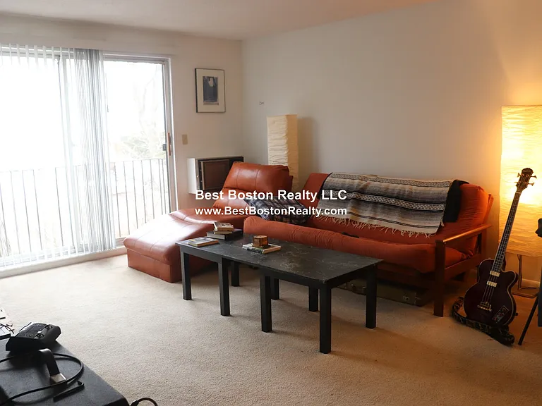 41 Belmont St #25 — Photo 4