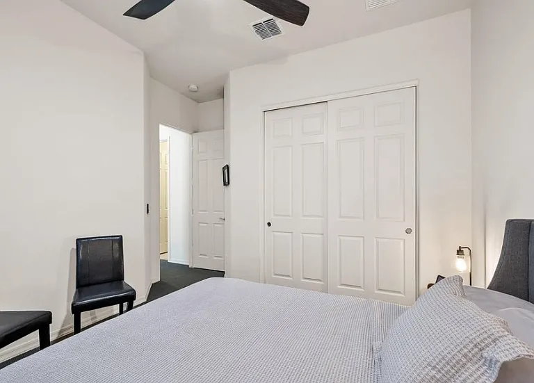 719 E Danum Valley Dr — Photo 19