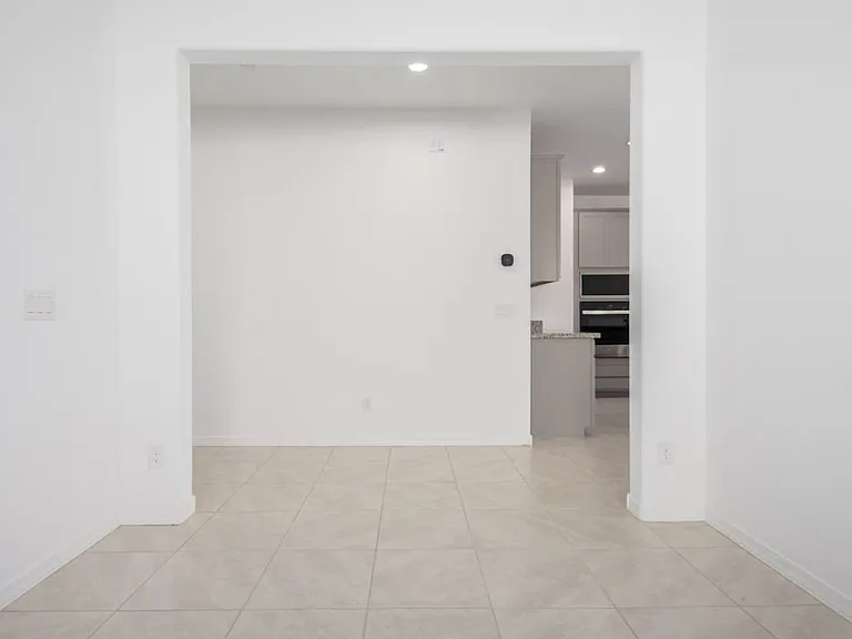 13573 W Shifting Sands Dr — Photo 12