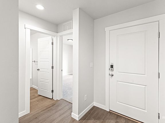 2nd image of 5397 S Bittercreek Ave