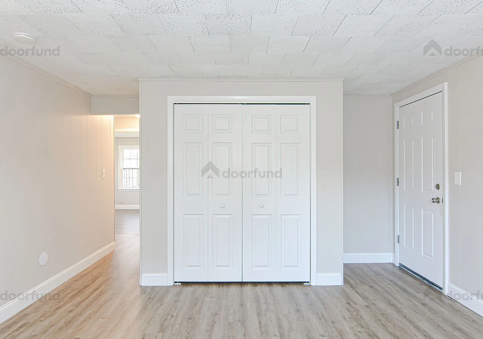 16 Harvard Rd — Photo 4