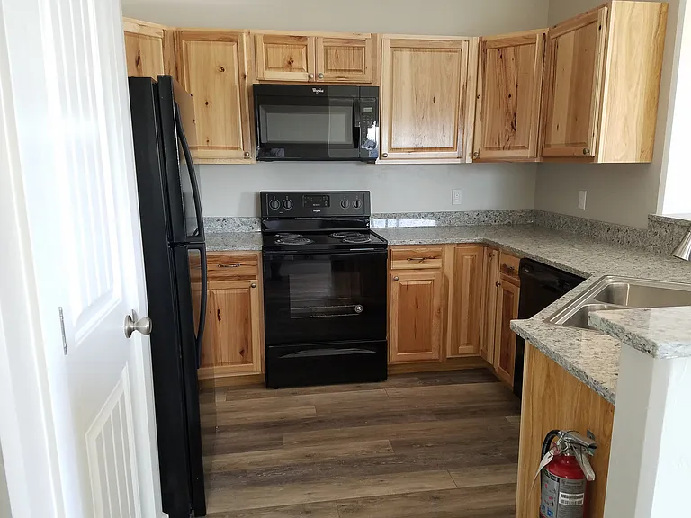 300 N 2 W #2101 — Photo 4