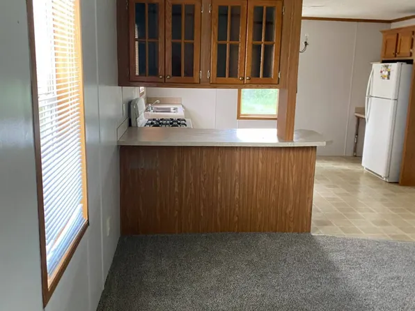 136 W 6th St, Coal Valley, IL 61240