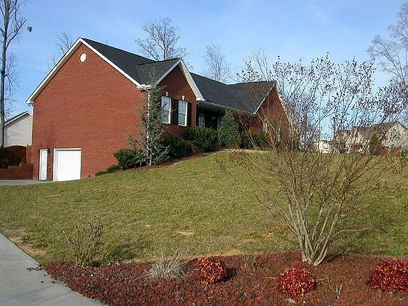 5th image of 1521 Foxfire Cir
