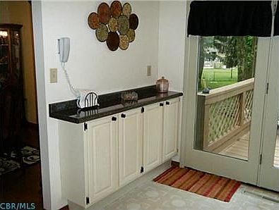 4th image of 439 Skyline Ln