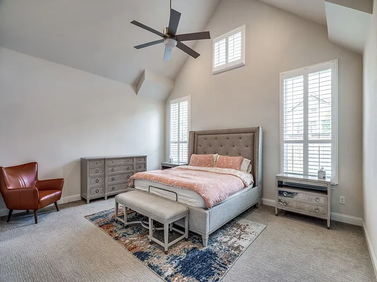 905 Asbury Dr — Photo 15