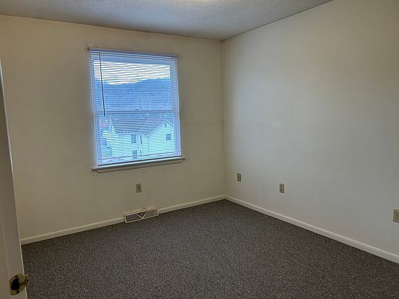 5th image of 606 Hill St #2