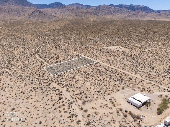 3rd image of 3 E Red Horizon Rd