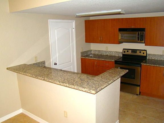4th image of 158 SW Peacock Blvd APT 30-106