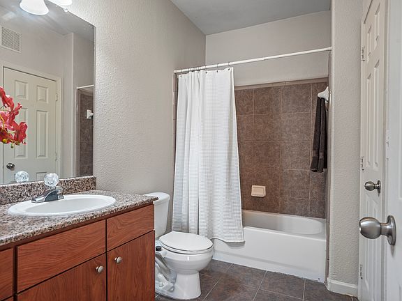 3rd image of 8434 Walerga Rd APT 231