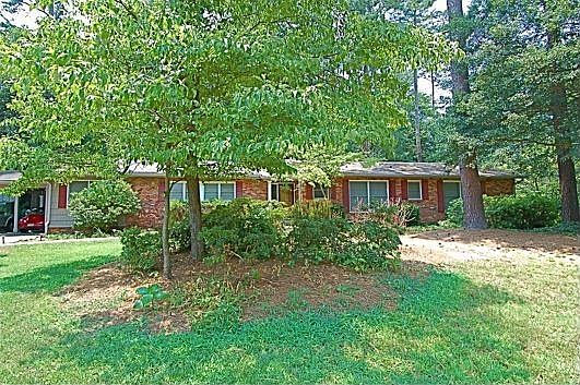 Fantastic traditional ranch home on beautiful large lot in Sandy Springs