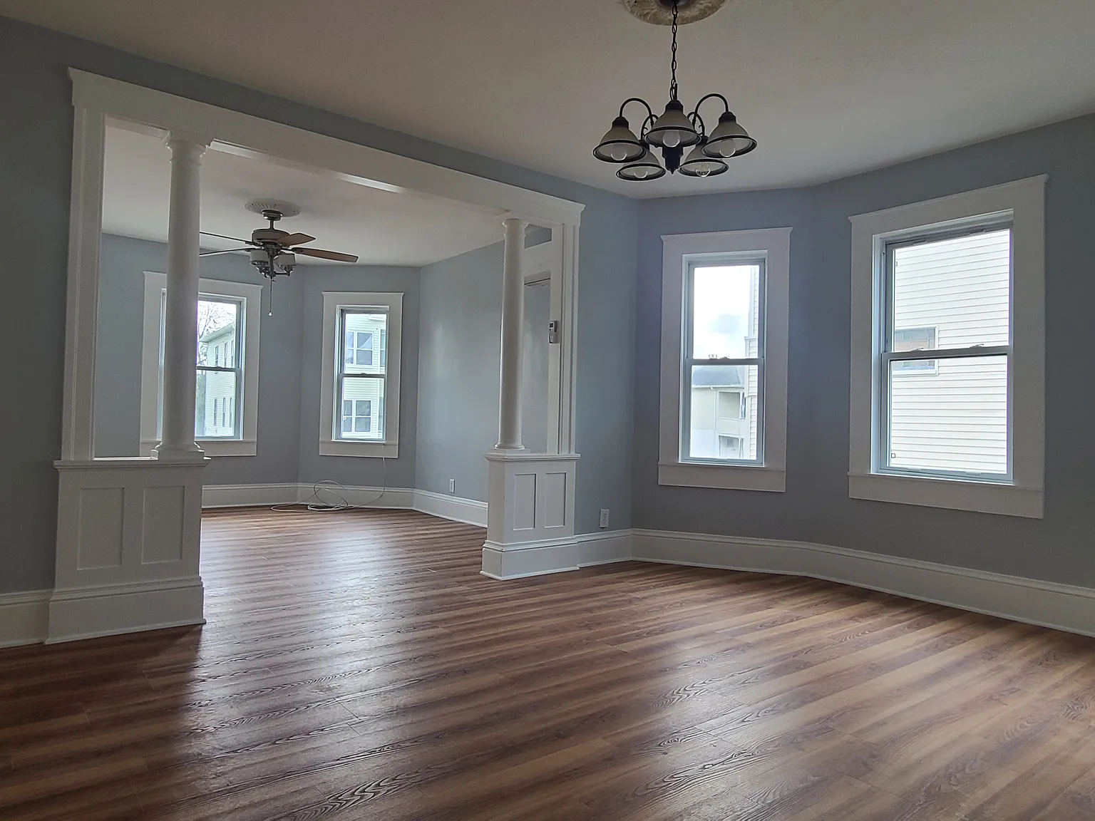 3 bed, 1400 sqft, $2,500 — Photo 2