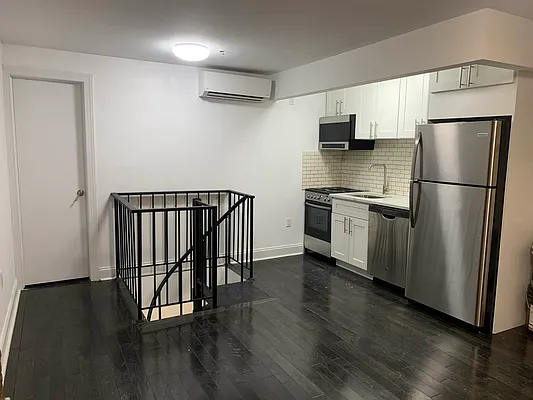 Rented by Zjama Realty Corp | media 14