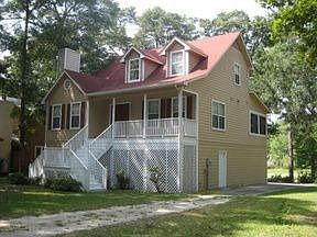 1st image of 582 Medcalf Dr