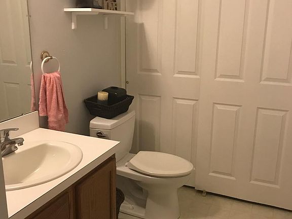 1/2 bath