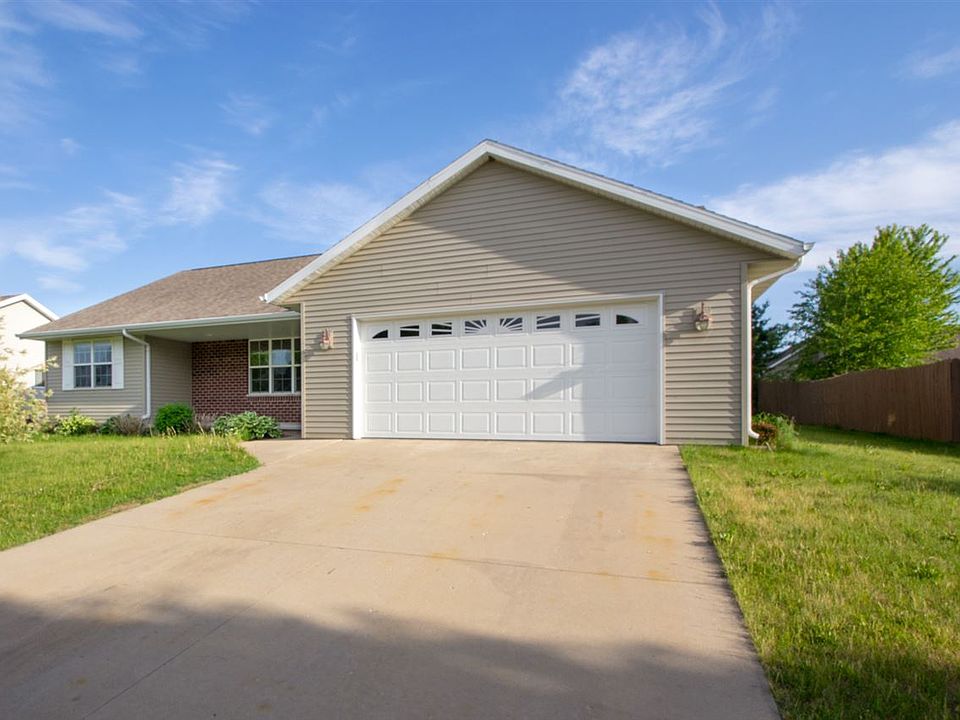 1st image of 3360 Heaven Dr