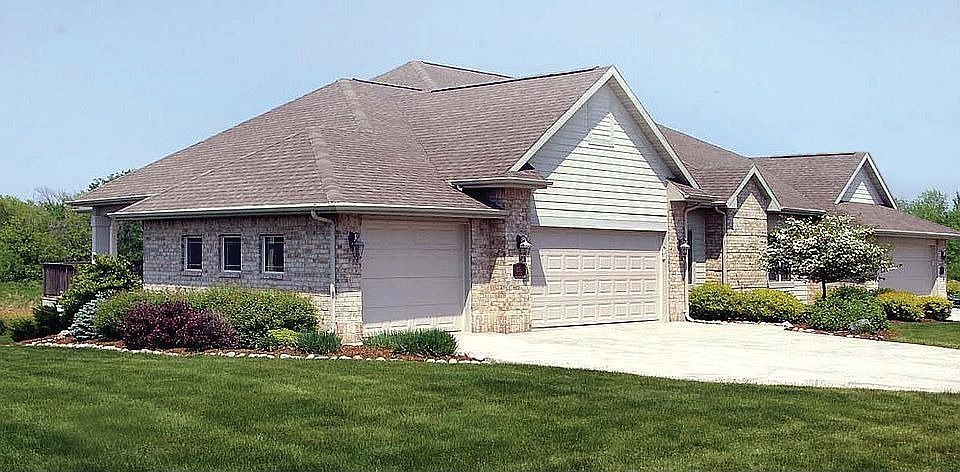 1st image of 3226 W Villa Dr #30