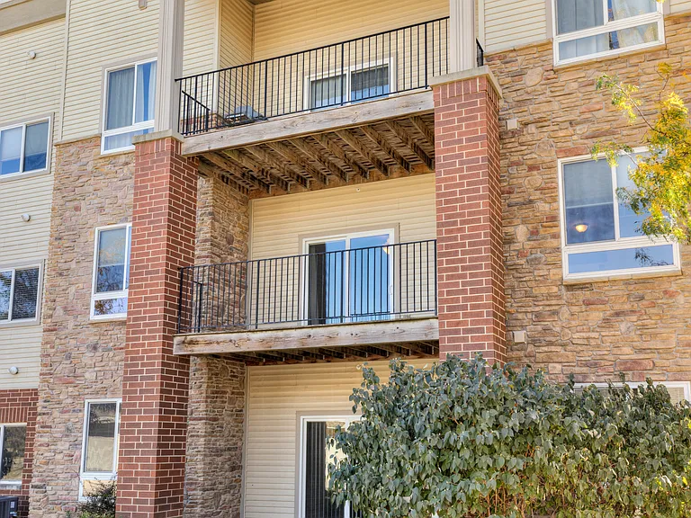 6350 Coachlight Dr #3202 — Photo 3
