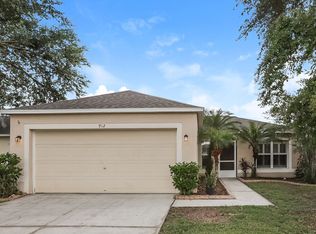 912 Stallion Way, Valrico, FL 33594