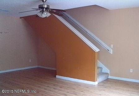 2nd image of 1221 Miller St