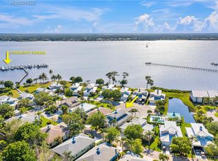 2046 NW Estuary Ct, Stuart, FL 34994