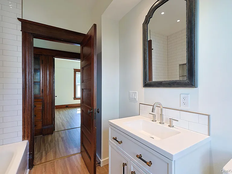 34 Lagrange Ave — Photo 17