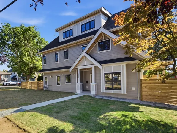 708 Windermere St, Vancouver, BC V5K 4J4