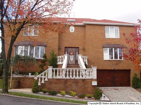 44 Ridge Avenue image 1 of 9