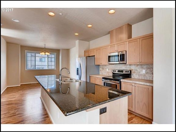 Kitchen with Big Island