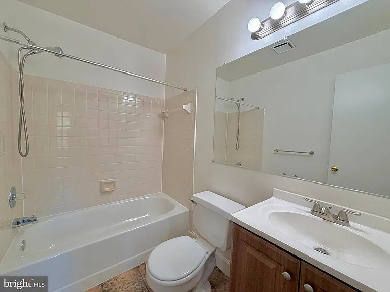 6064 Majors Ln — Photo 12
