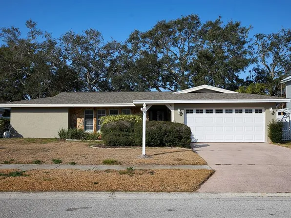 10834 96th St, Largo, FL 33773