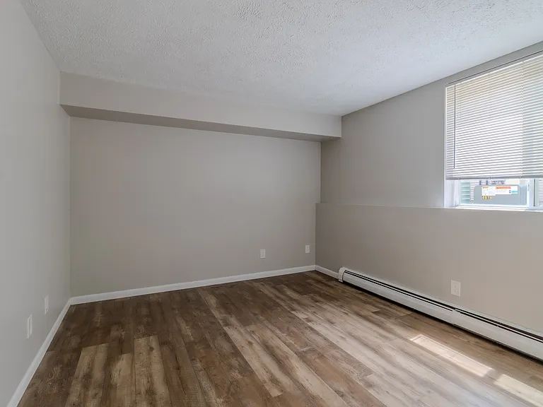 The Tides 1510 Veterans Dr — Photo 24